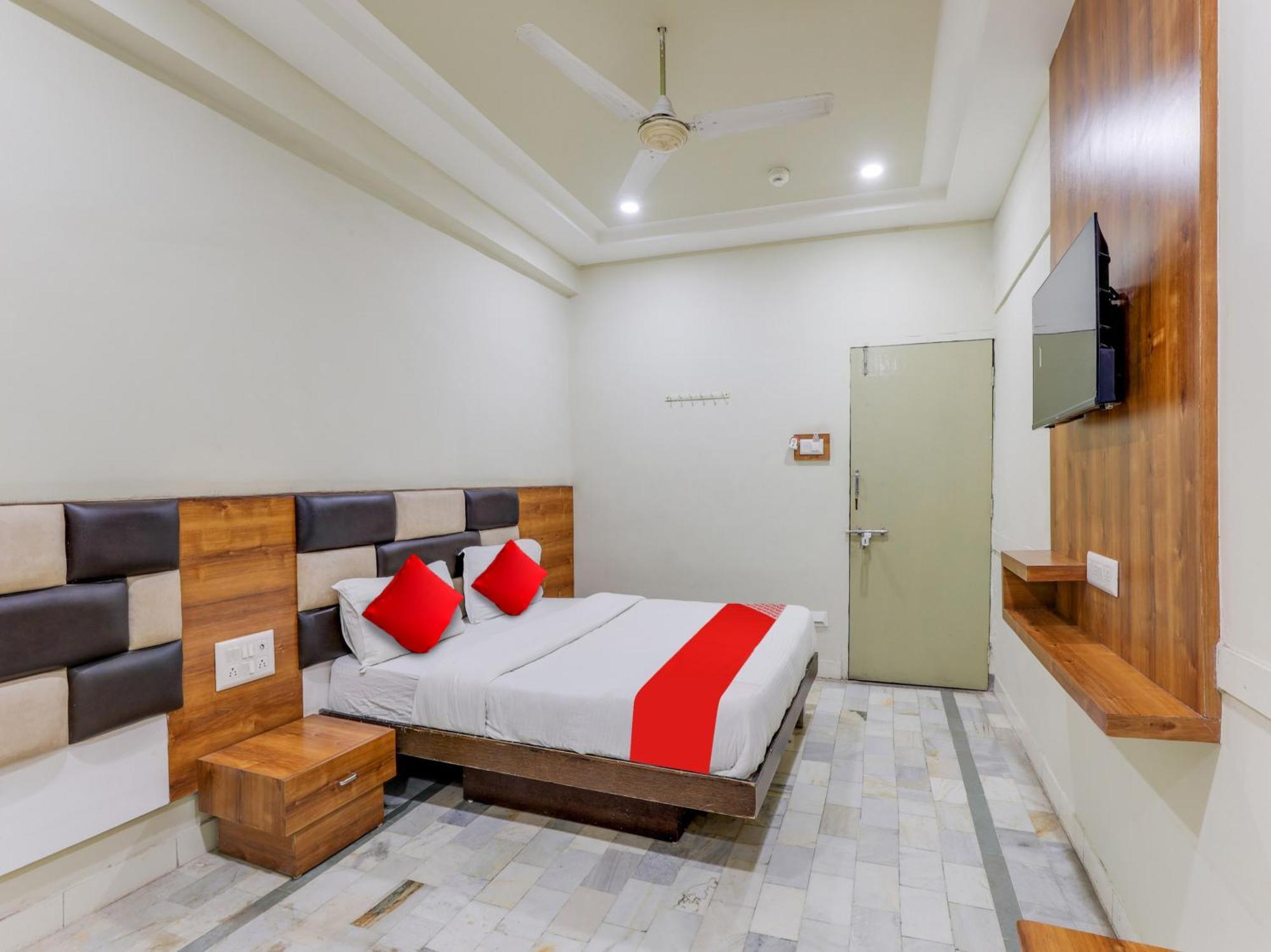 Hotel O Asopalav Naroda Exterior photo